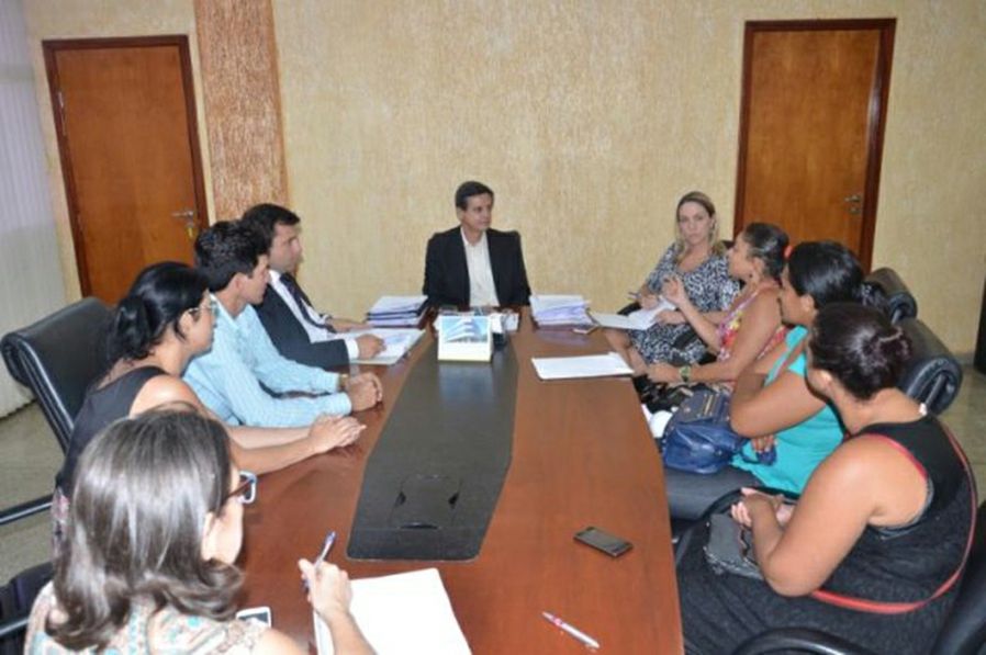 Reunião realizada na SESAU, em 16 de março de 2015.