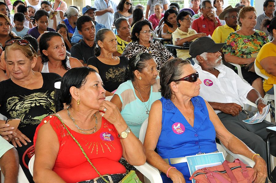 Roda de conversa no Morada do Sol II