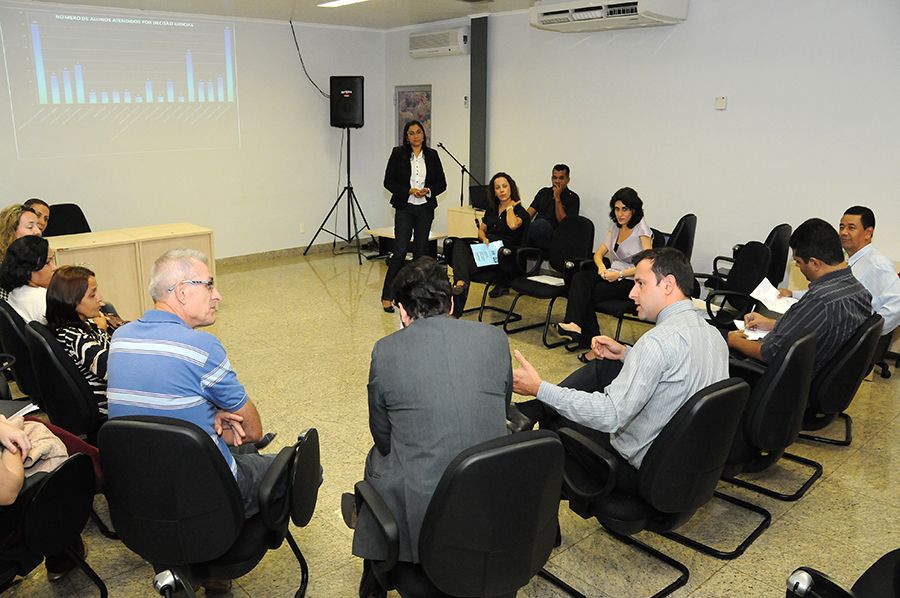 Defensores públicos Arthur Luis Pádua e Joaquim Pereira dos Santos durante Audiência sobre educação infantil