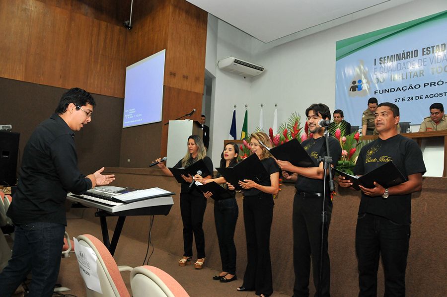 Apresentação do Coral Canto Nobre na abertura do I Seminário da Saúde no TJ