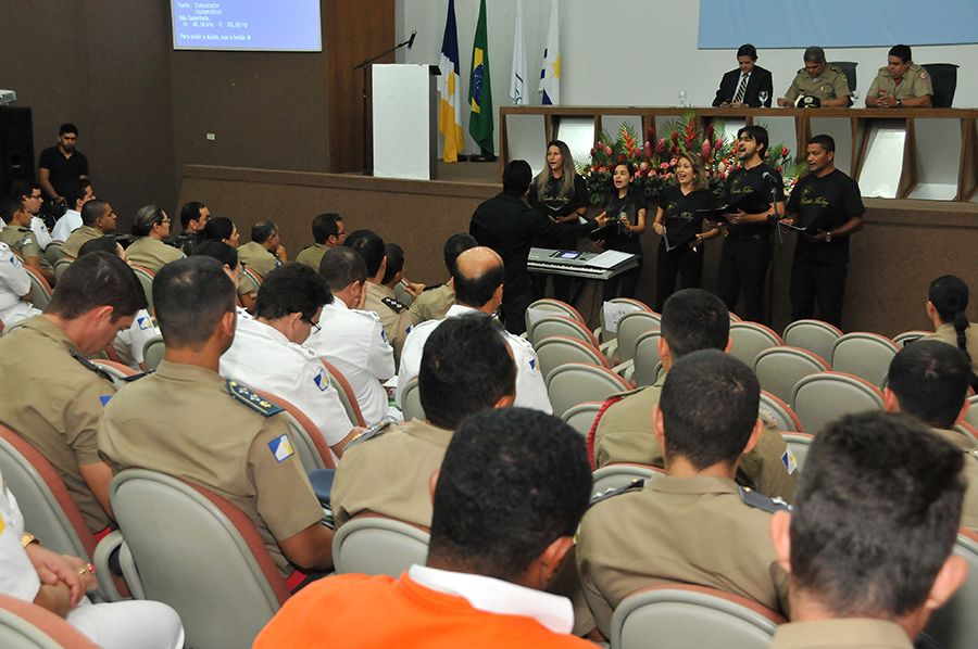 Apresentação do Coral Canto Nobre na abertura do I Seminário da Saúde no TJ