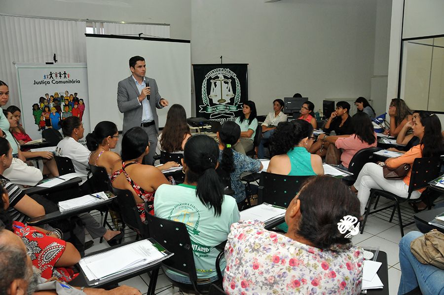 Palestra com o defensor público Daniel Silva Gezoni