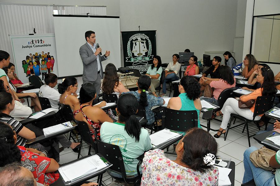 Palestra com o defensor público Daniel Silva Gezoni