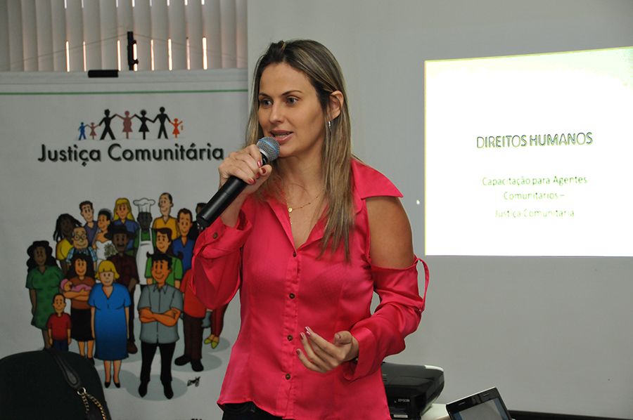 Palestra com a defensora pública Franciana Di Fátima