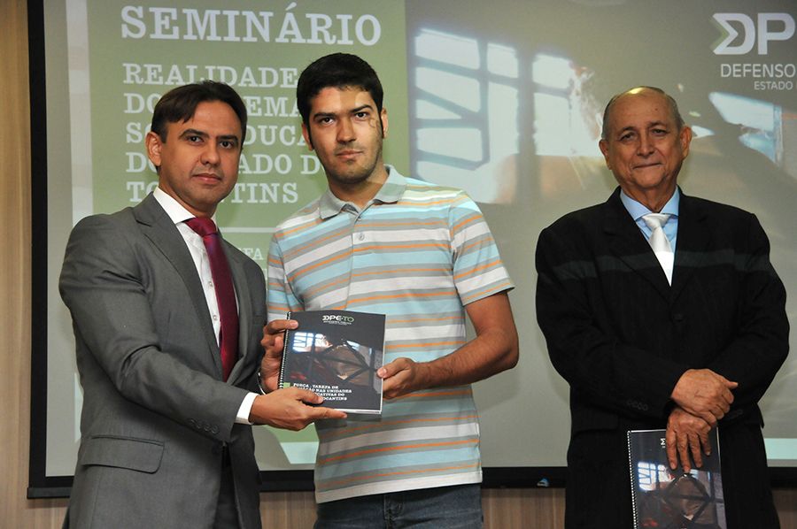 Defensor público geral, Marlon Amorim, Ibenéias Gonçalves Pereira coordenador do Case e o presidente da OAB Epitácio Brandão