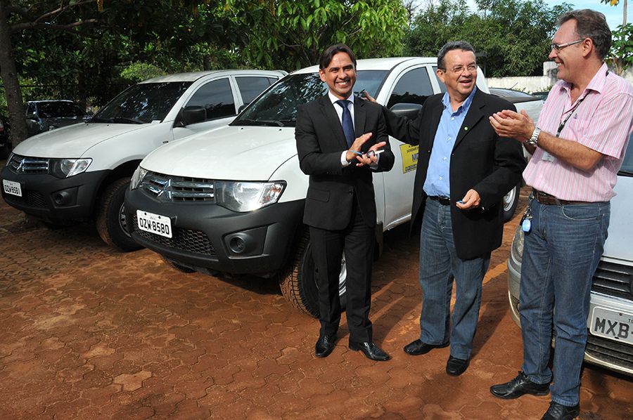 Defensor público geral, Marlon Amorim, superintendente Regional do Incra, Ruberval Gomes da Silva e ouvidor agrário do Incra Rilton Faria