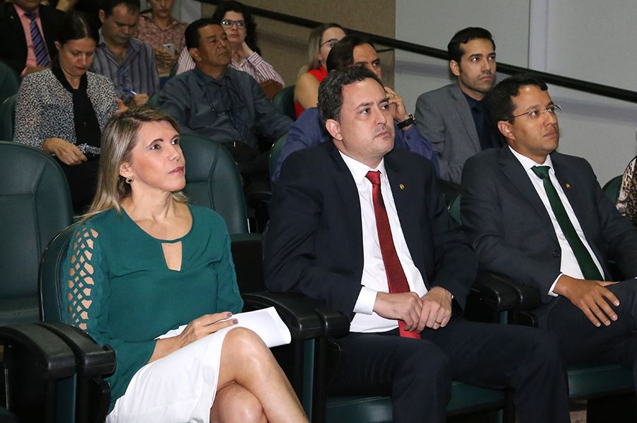 Irisneide Ferreira, Murilo da Costa Machado e Leonardo Coelho, na abertura das correições