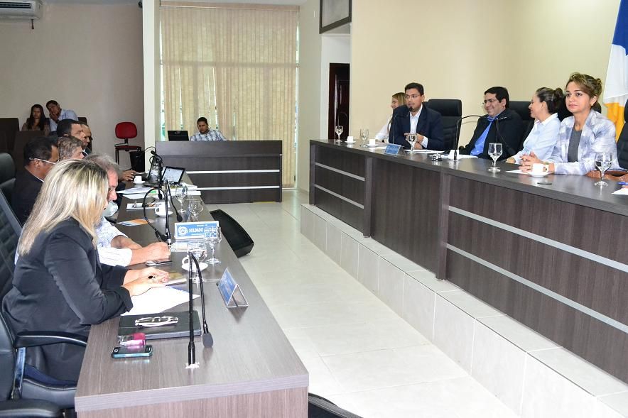 Defensor público de Araguaína participa da solenidade.
