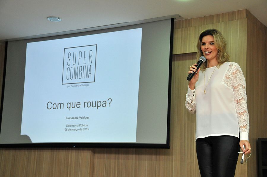 Consultora de moda Kassandra Valduga