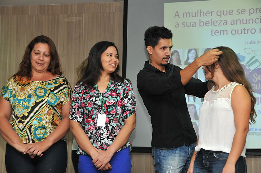 Cabeleireiro Lello Machado
