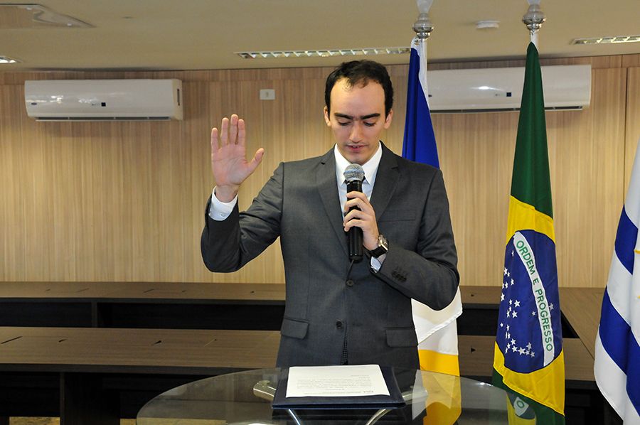 Defensor Público Felipe Cury, durante juramento de posse