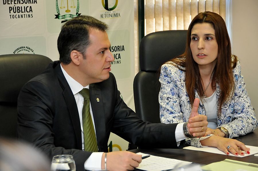 Subdefensor Alexandre Augustus El Zayek e a defensora pública Elydia Leda