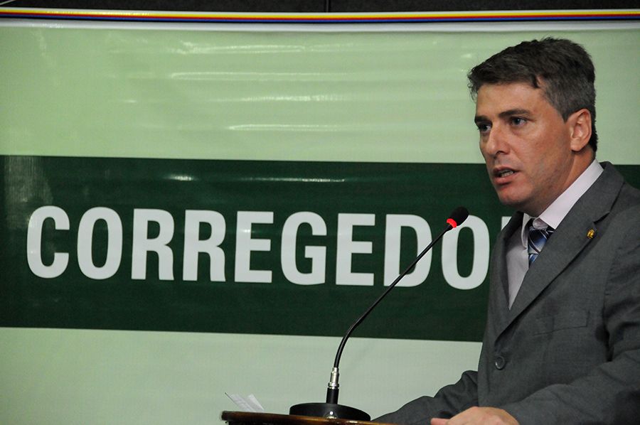 Presidente da Associação dos Defensores Públicos do Estado do Tocantins – ADPETO, Fábio Monteiro durante pronunciamento