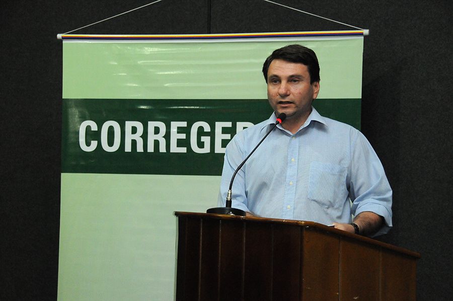Presidente da Câmara Municipal, vereador Cláudio Alencar Leão