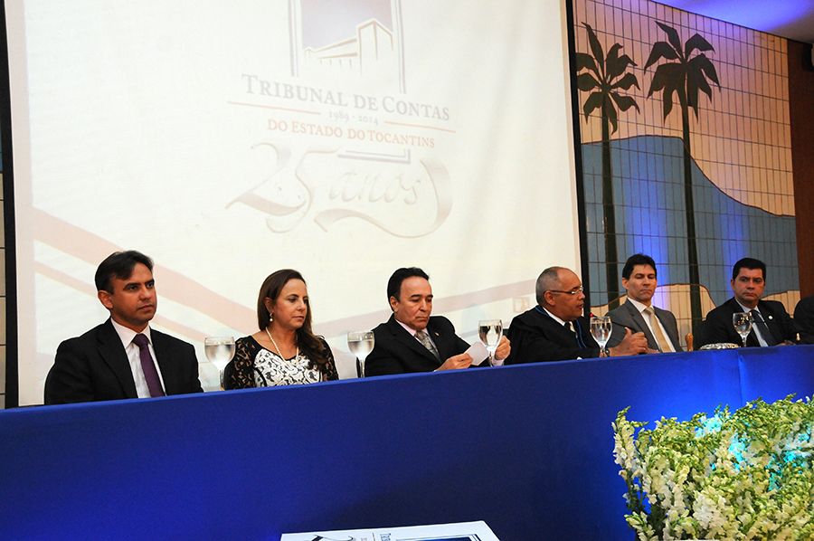 Defensor público geral, Marlon Amorim, prestigia Sessão Solene Especial 25 anos do TCE