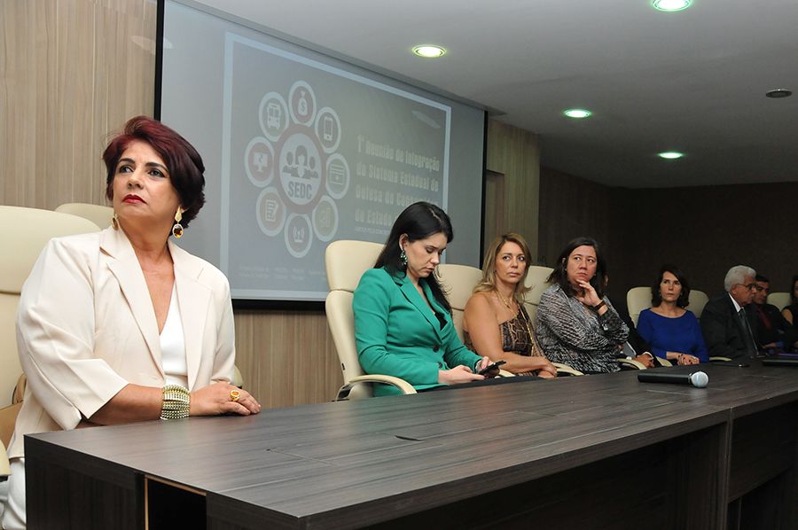Autoridades durante abertura da 1ª Reunião de Integração do Sistema Estadual de Defesa do Consumidor