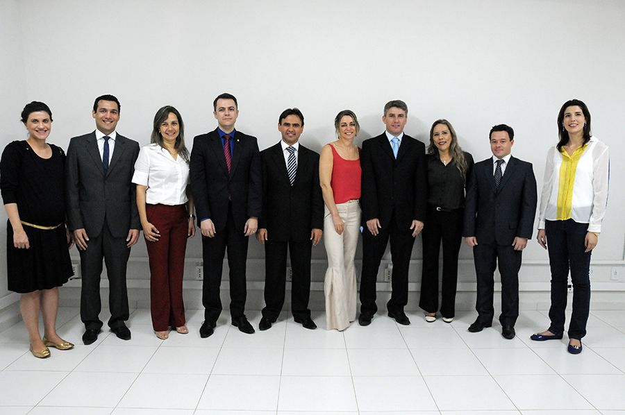 Defensores Fabiana Razerra,Fabrício Akitaya, Arlete Munis, subdefensor Alexandre Augustus Elias El Zayek, defensor geral Marlon Amorim, Corregedora Estellamaris Postal, Pres. ADPETO Fábio Monteiro, Letícia Amorim, Danilo Frasseto e Elydia Leda Barros