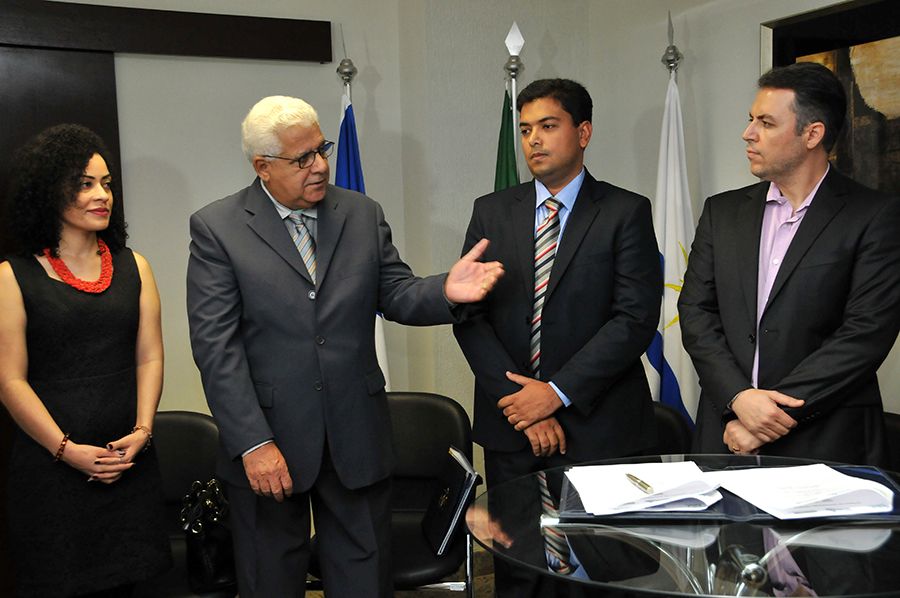 Secretária Gleide Braga, Superitendente do PROCON/TO, Nelito Cavalcante, defensor e coordenador do Nudecon Fabrício Silva Brito e o subdefensor Alexandre Augustus El Zayek