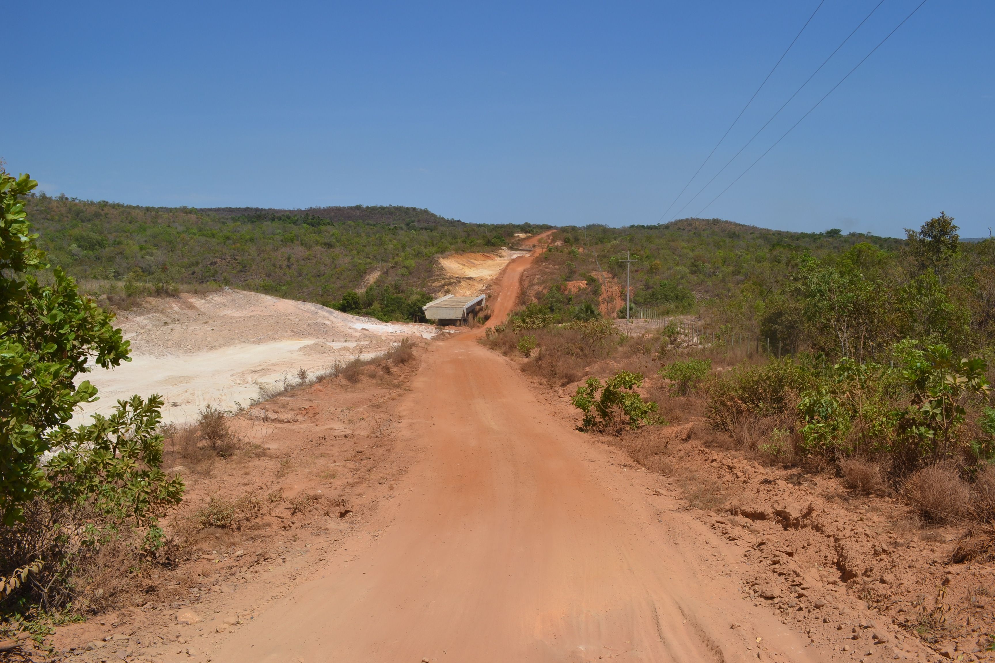 Estrada que liga Novo Acordo a São Félix