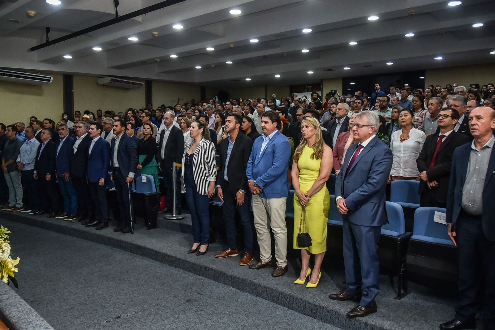 A solenidade contou com a presença de deputados federais e estaduais, secretários de Estado, vereadores e prefeitos.