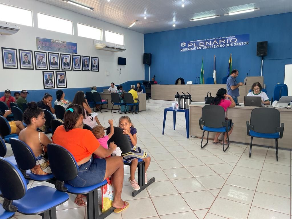Em Santa Fé, os atendimentos foram realizados na Câmara Municipal de Vereadores