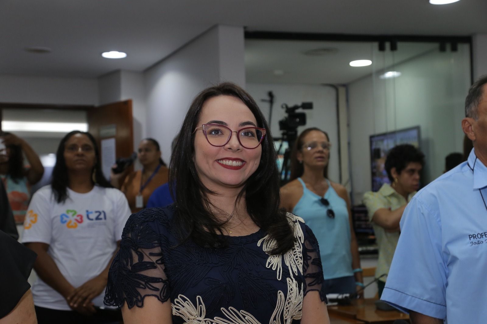 Presidente da Adpeto, Karla Letícia Nogueira, prestigiou a sessão solene