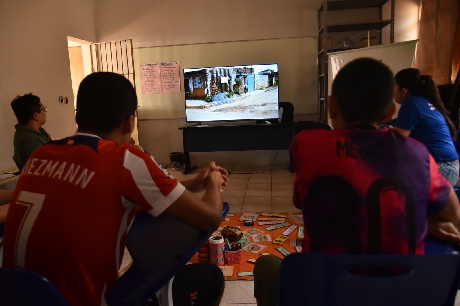 Oficinas contam com várias dinâmicas para promover a participação dos adolescentes