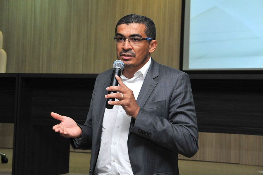 Defensor público e presidente da ADPTO, Neuton Jardim