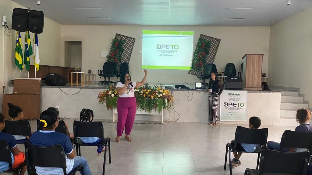 O momento foi conduzido pela servidora do Nuamac Marilene Barbosa e a assistente social Leusimara Cirqueira Evangelista