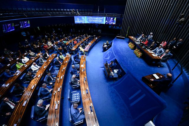 Sessão solene foi realizada nesta segunda-feira, 2