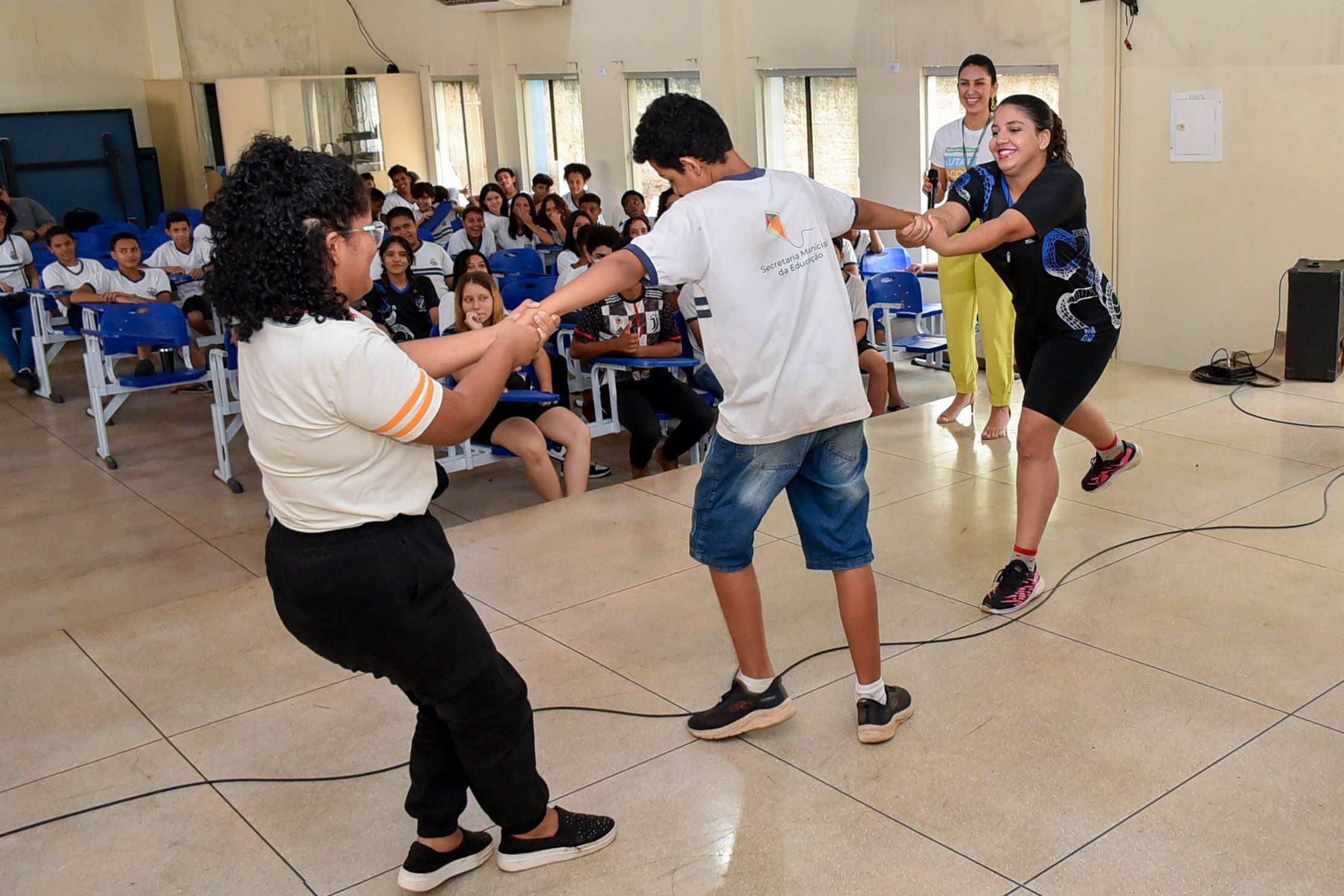 Estudantes participaram de dinâmica para debater o tema da palestra