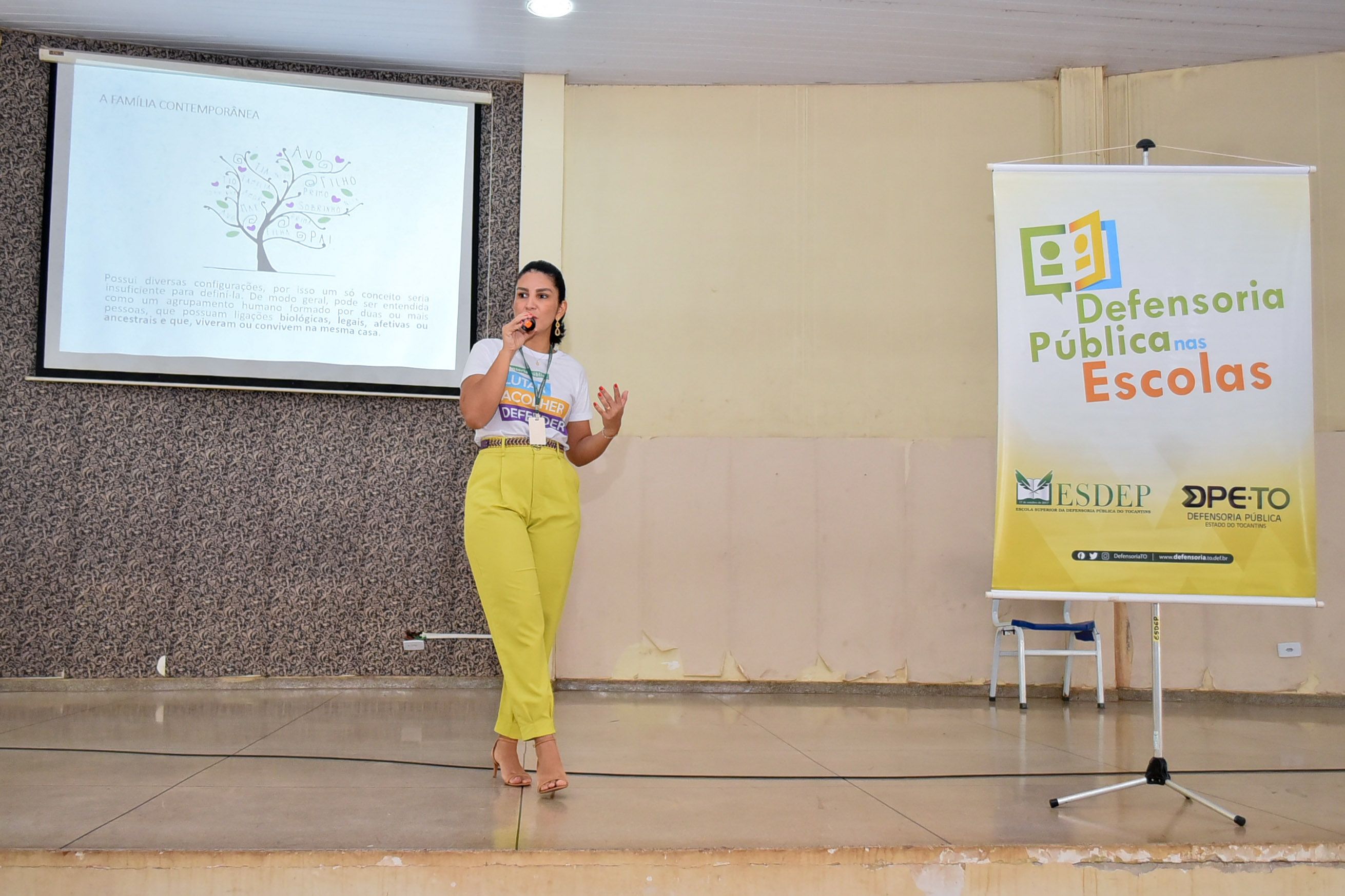 Dayelly Nascimento falou sobre a necessidade de se estreitar as relações humanas, partindo da necessidade de convivência pacífica