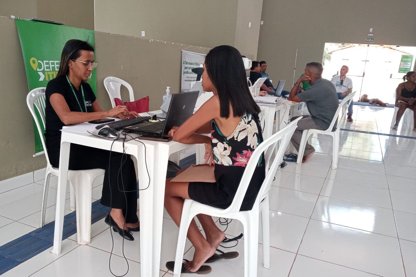 Assistida em atendimento durante o itinerante