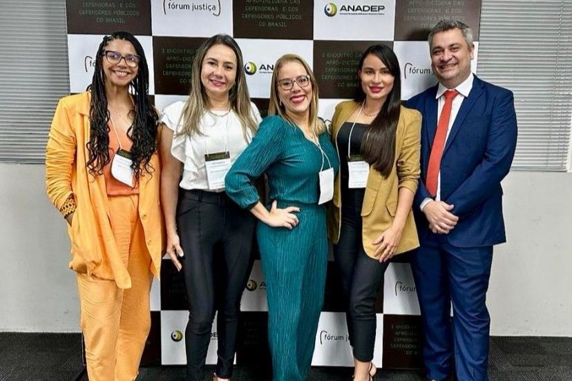 Estão no evento as defensoras públicas Denize Souza, Arlete Kellen, Letícia Amorim, Isakyana Ribeiro e o defensor público Pedro Alexandre