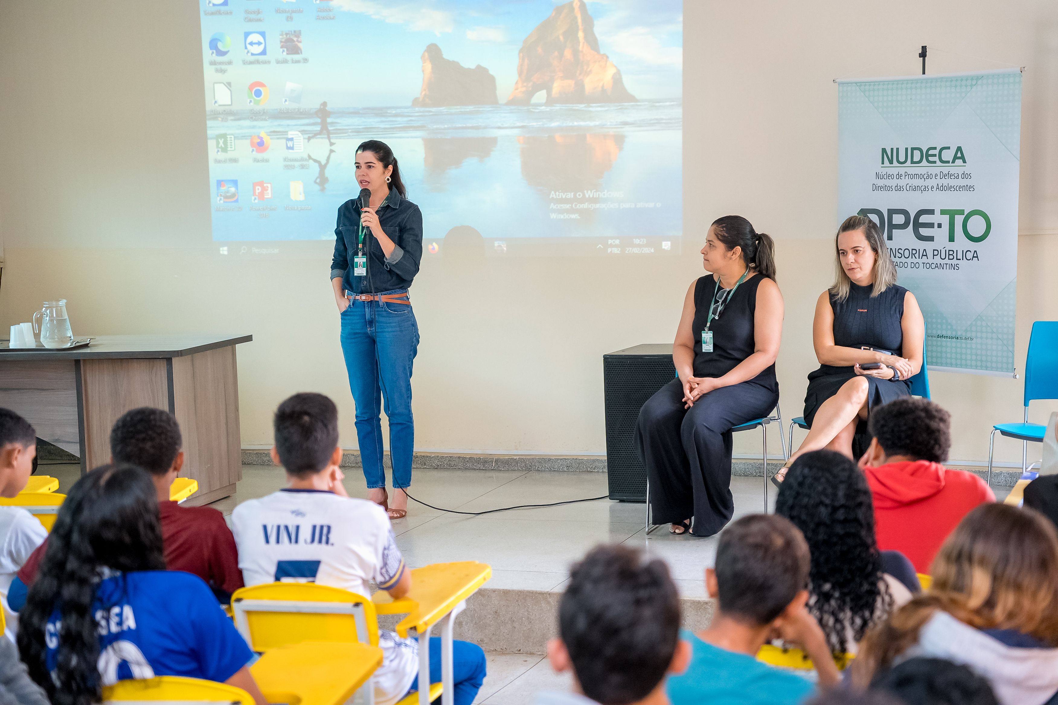 Psicóloga Monique Mendonça falou sobre a importância de cultivar relações saudáveis no ambiente escolar