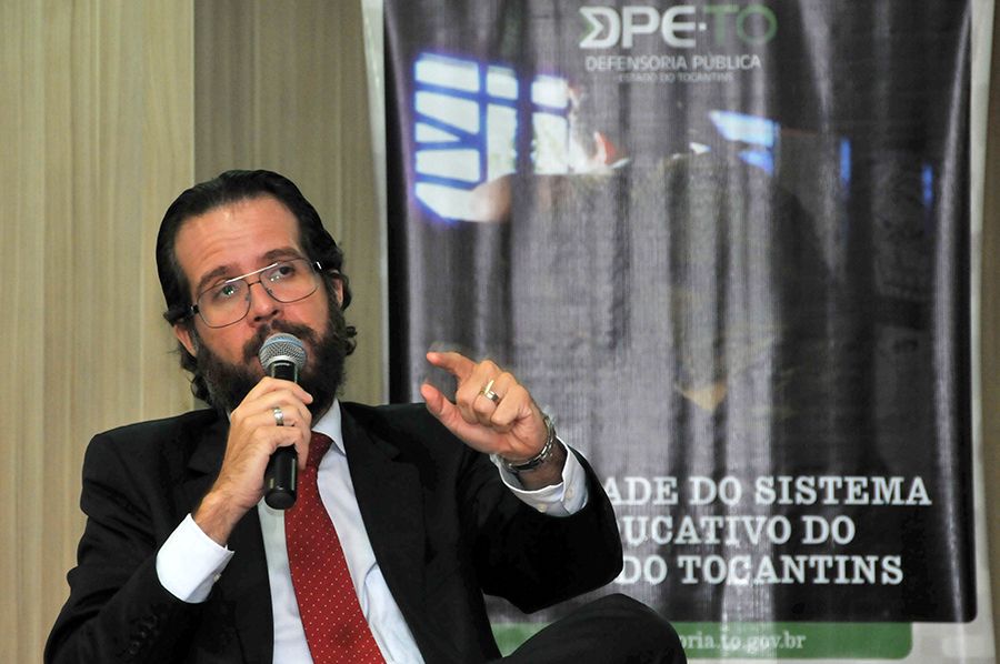 Procurador do Estado de São Paulo e professor do CERS, Luciano Alves Rossato