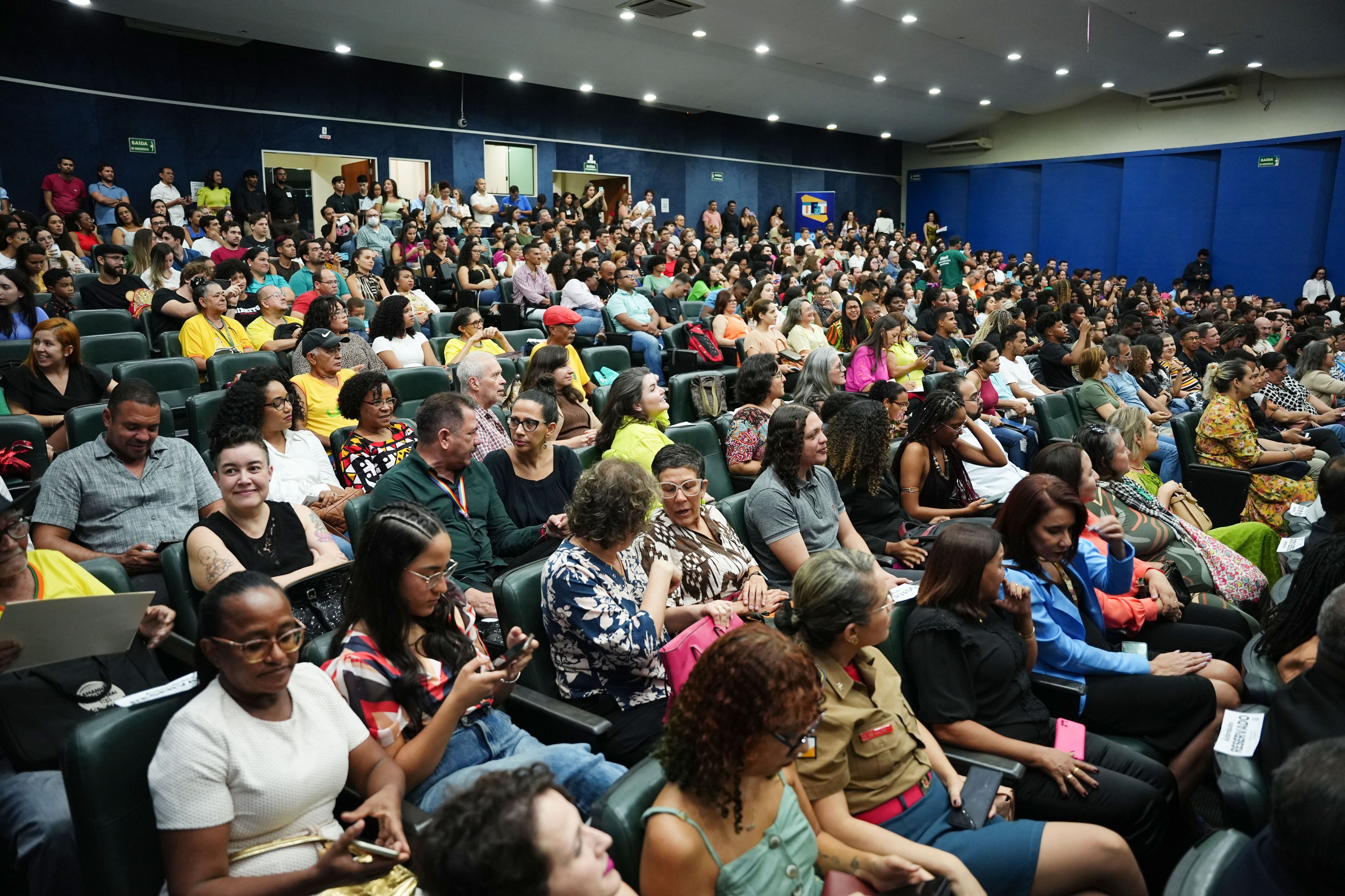 Solenidade foi realizada no Anfiteatro da UFT