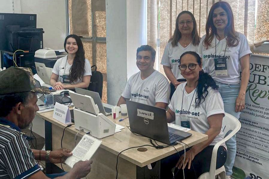 Equipe da Defensoria com a Corregedora Geral de Justiça