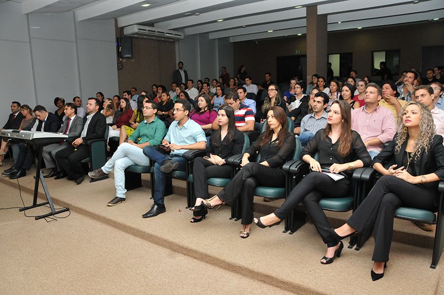 Membros e Servidores durante o evento