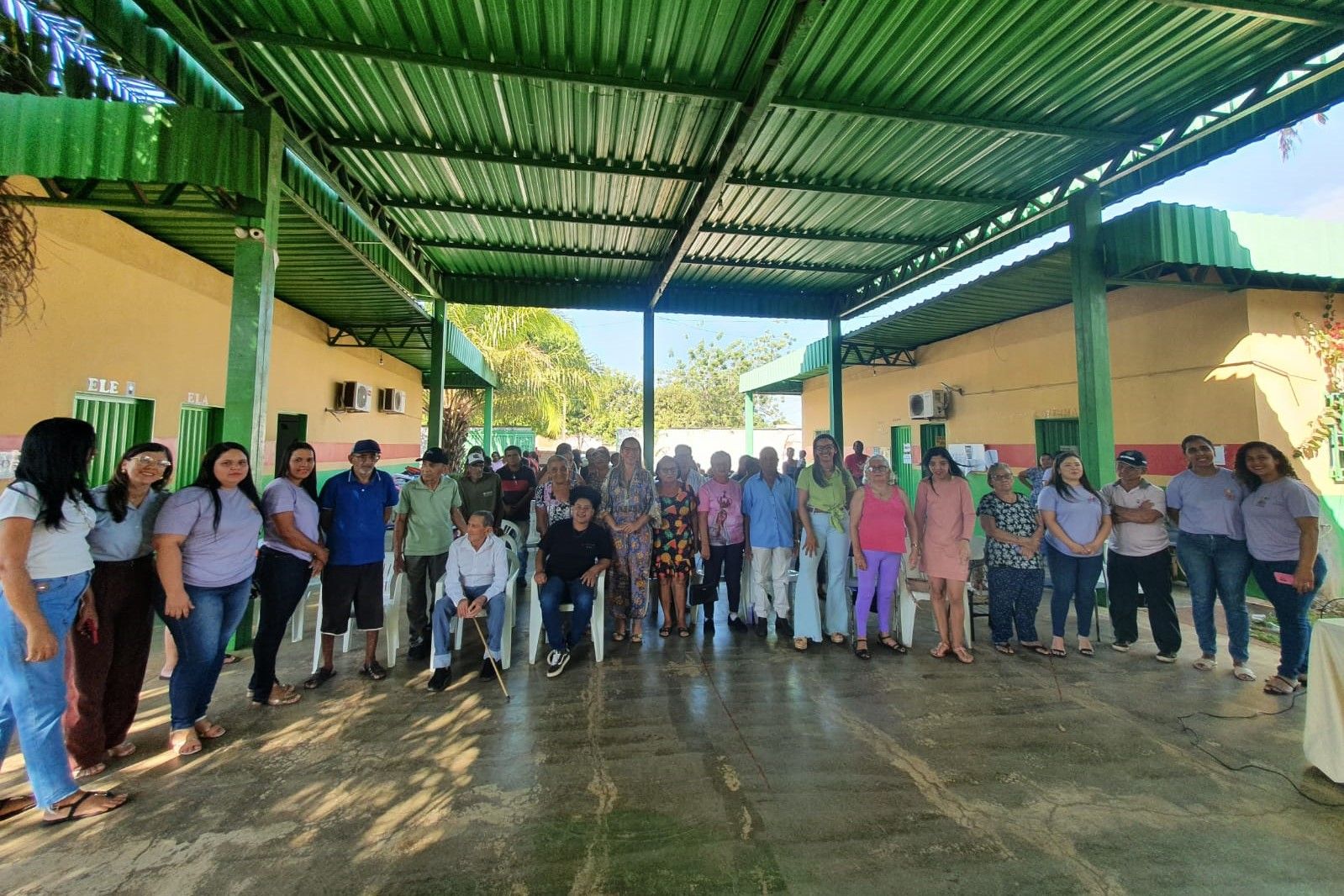 Participantes da atividade no Cras Vila Nova