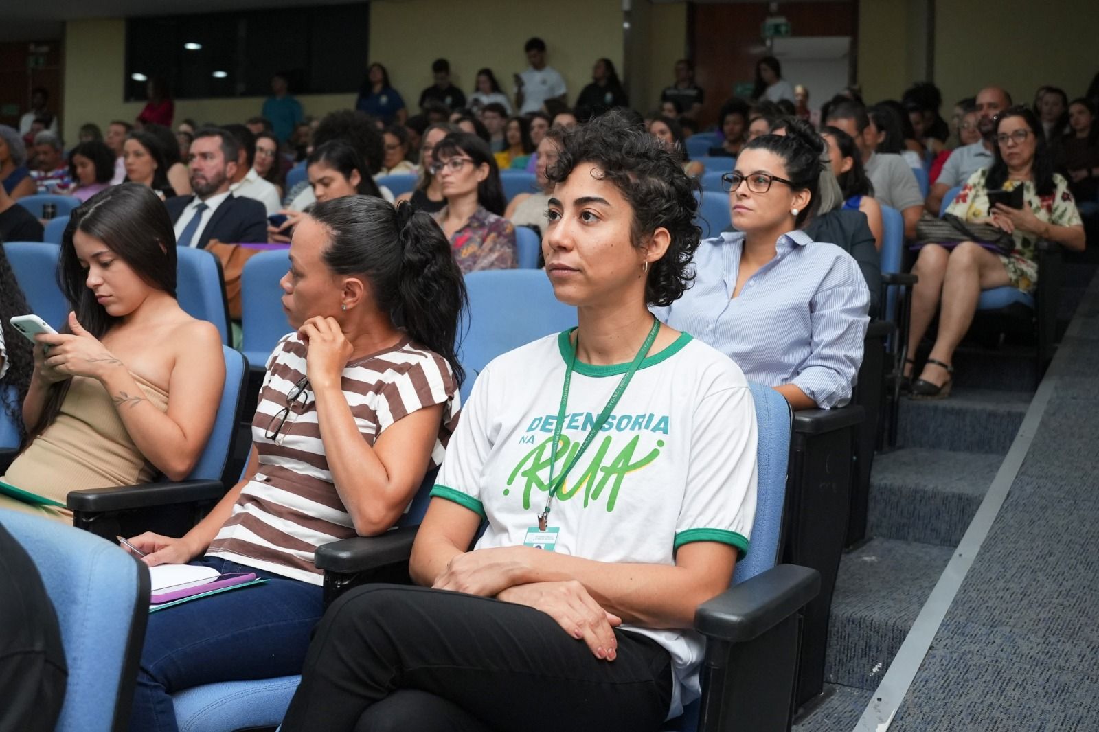 Também esteve presente a analista jurídica do Núcleo de Defesa dos Direitos Humanos (NDDH), Liz Marina Régis Ribeiro