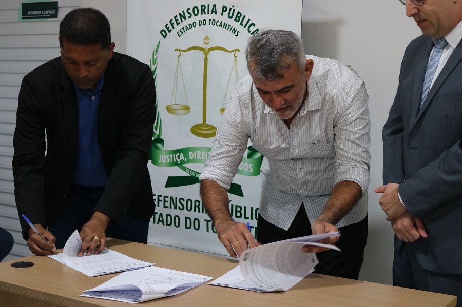 o TAC foi assinado na sede da Defensoria em Augustinópolis