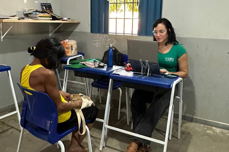 Defensora pública federal Diana Freitas de Andrade participa dos atendimentos