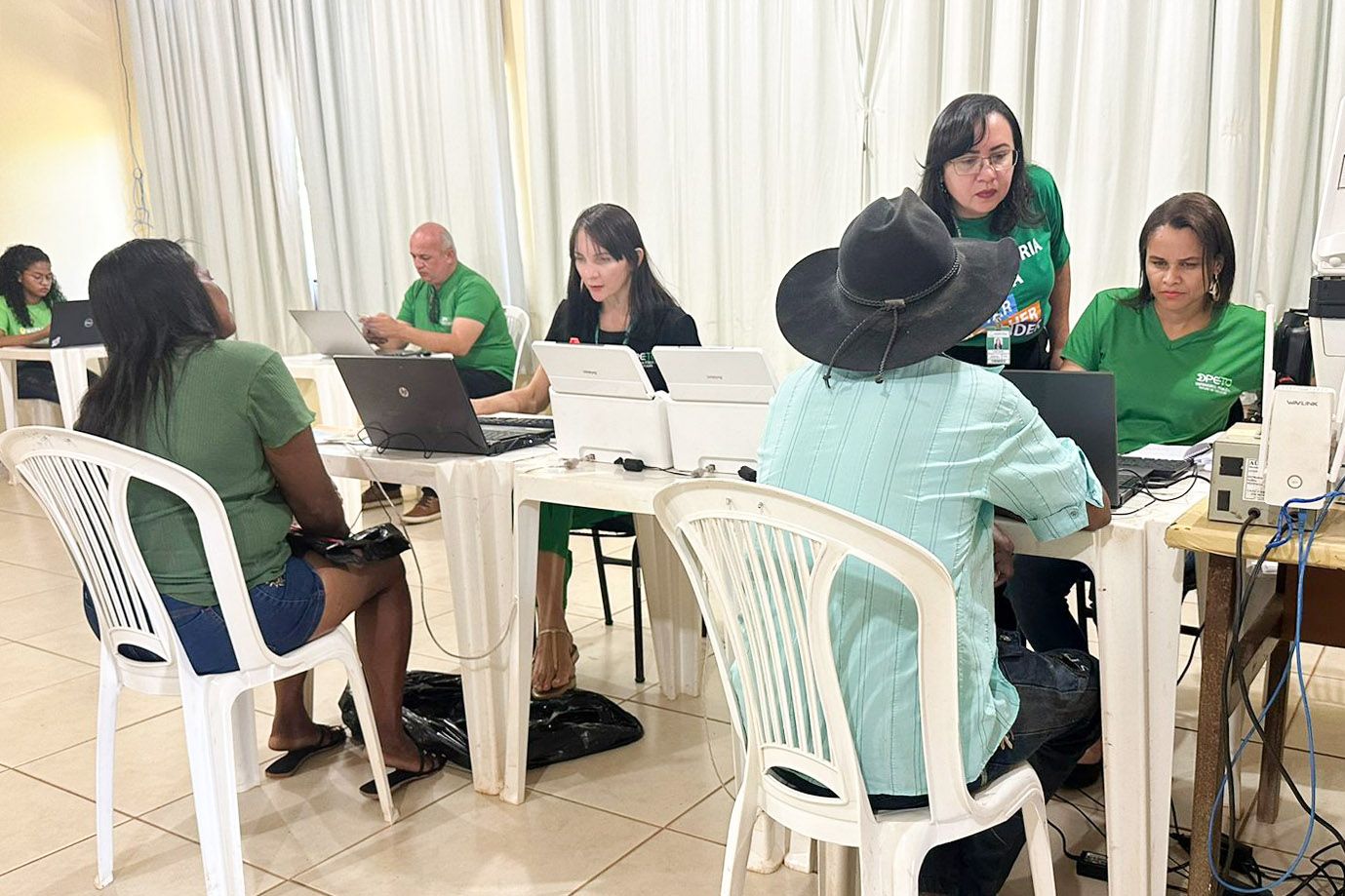 A ação itinerante está sendo realizada no auditório do Centro de Atendimento ao Turista