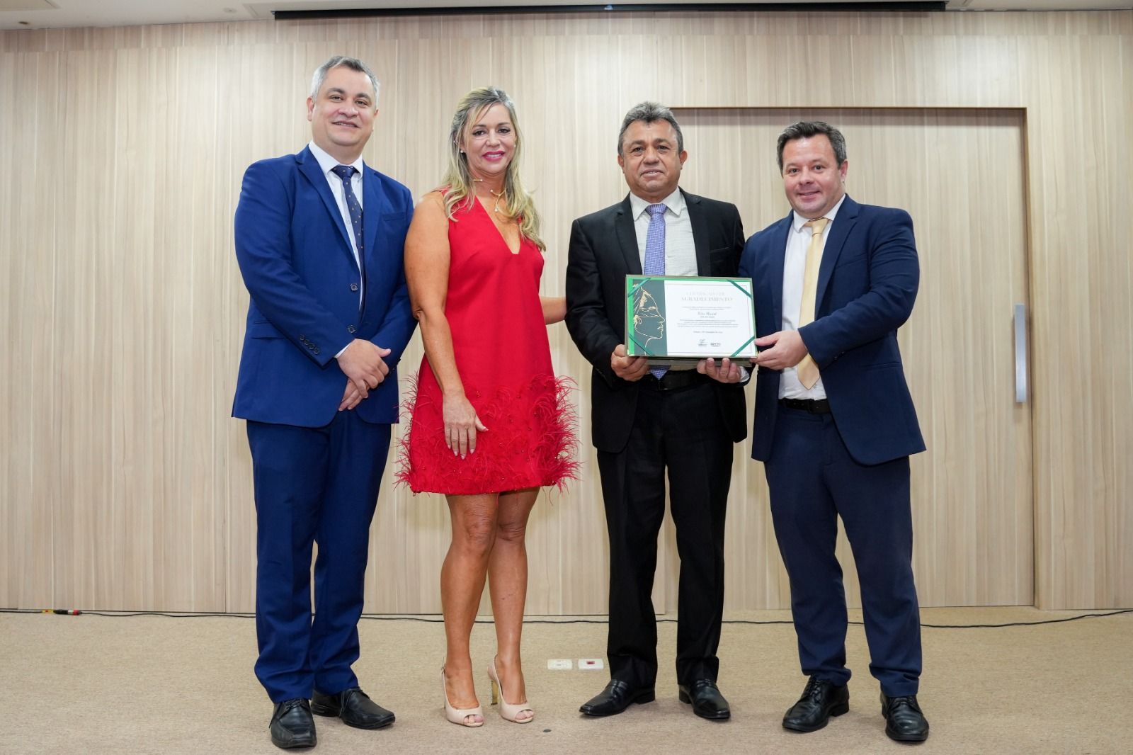 Homenageado Kita Maciel, subcorregedor-geral em 2023