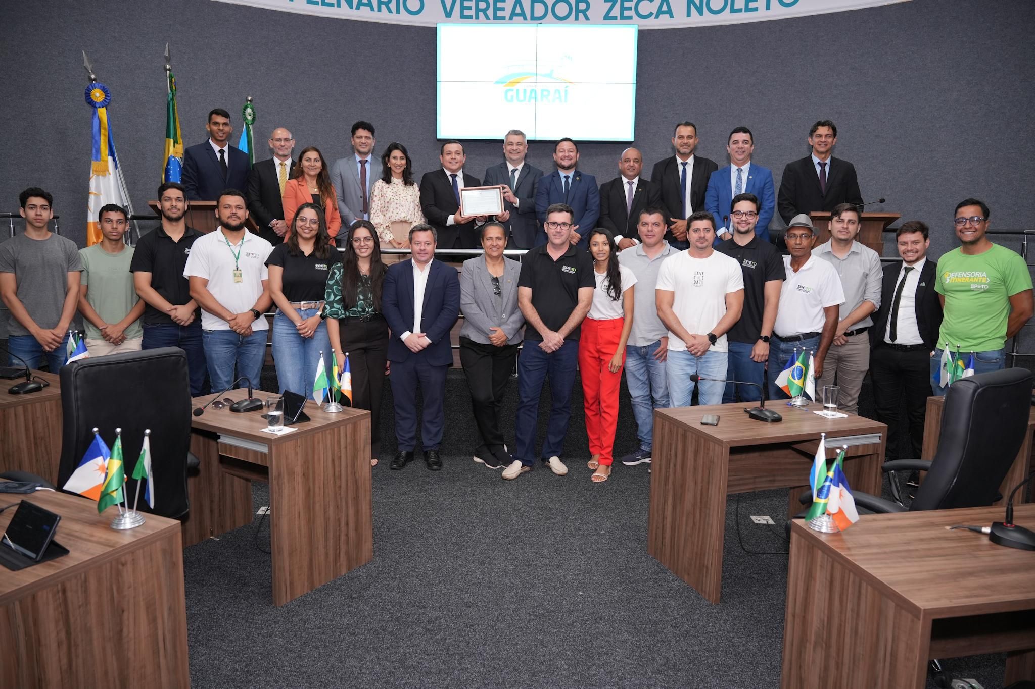 A homenagem foi proposta pelo vereador Mikéias e aprovada por unanimidade pelos legisladores municipais.