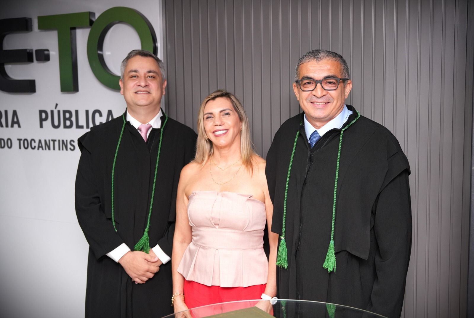 O corregedor-geral, Neuton Jardim, em sua posse ressaltou que vale a pena servir ao público em busca da dignidade da pessoa humana.