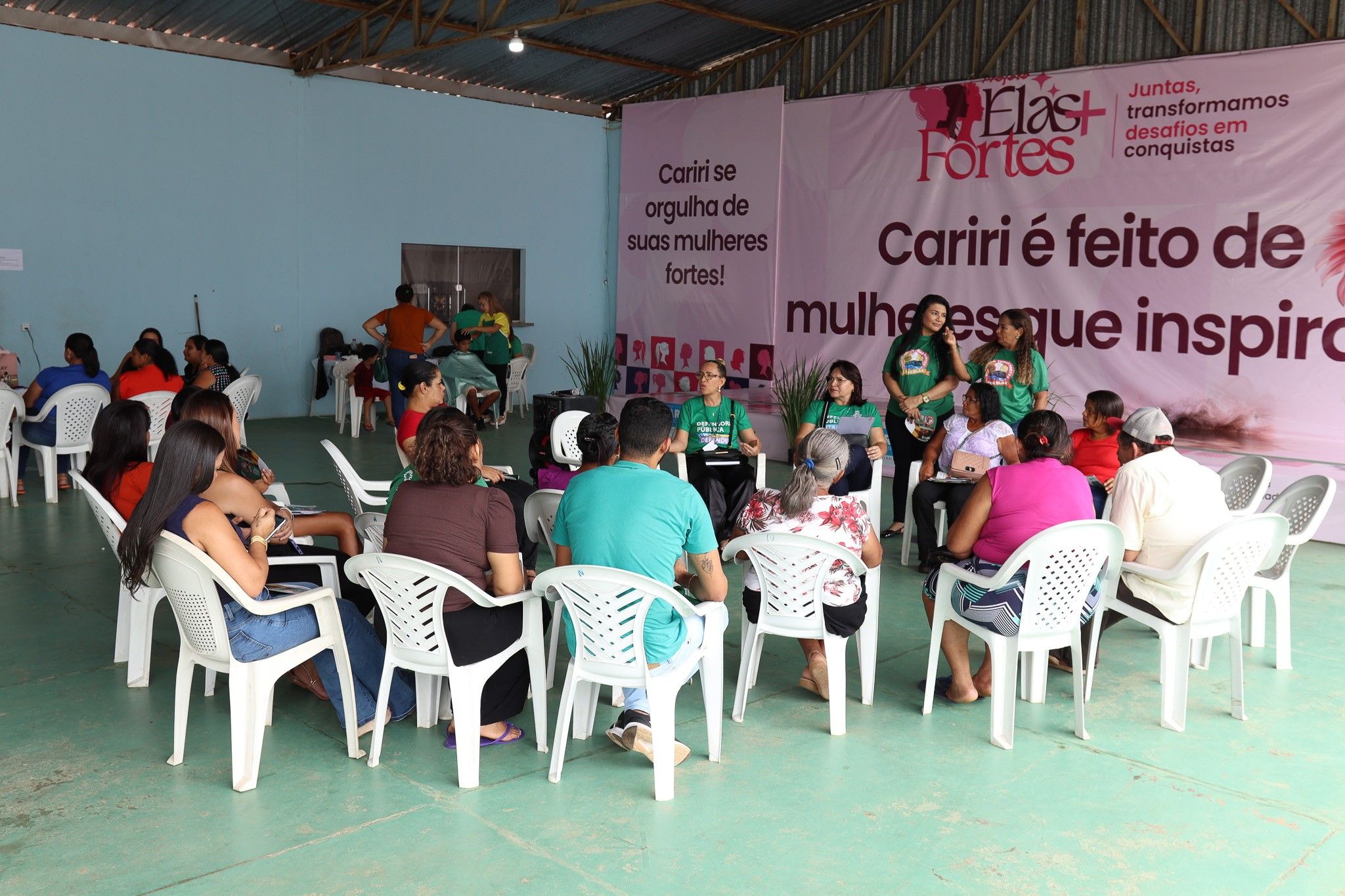 Servidoras da DPE-TO participaram de roda de conversa sobre violência contra a mulher