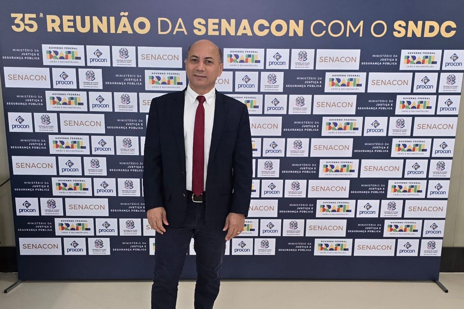 Participou da reunião, o coordenador do Nudecon, defensor público Edivan de Carvalho Miranda