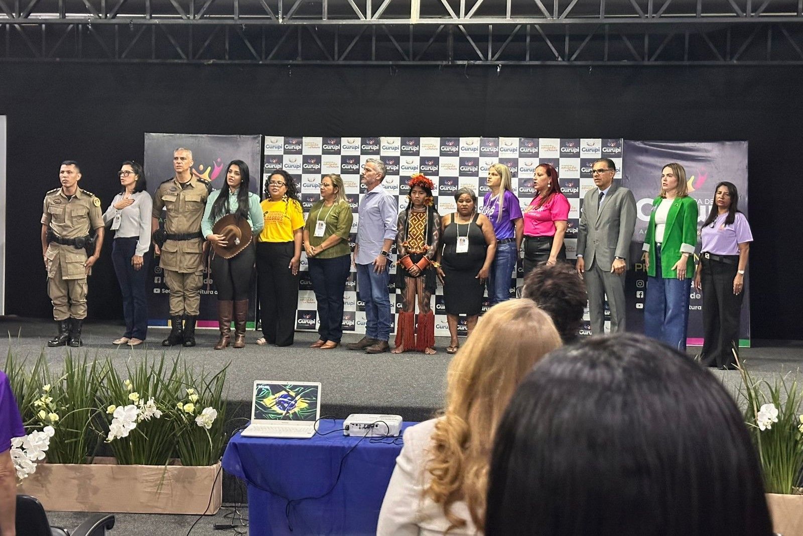 O evento reuniu autoridades e teve como tema “Mais democracia, mais igualdade - mais conquista para todas”.